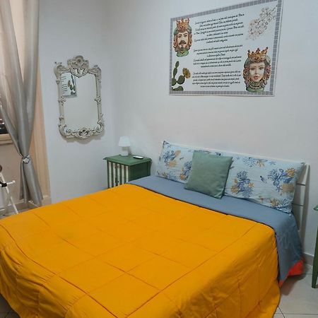 B&B Il Poeta ปาแลร์โม ภายนอก รูปภาพ